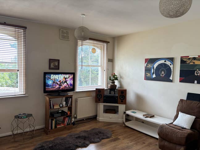 Double Room In A Quiet Flat In A Quiet Road Main Photo