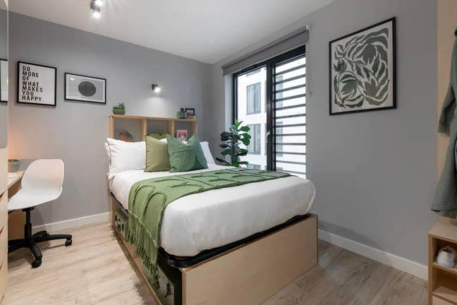 Student Accom Takeover (Reduced Rate) - Alma Place Main Photo