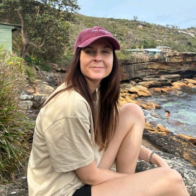 Hi everyone :)   I am a dual citizen Aust/U... Main Photo