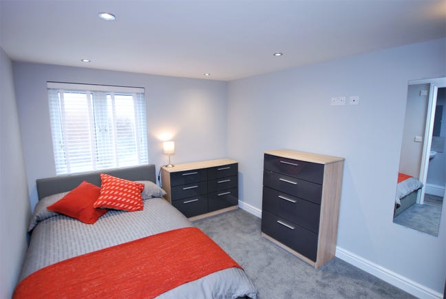 En-Suite Double room in great location  Main Photo