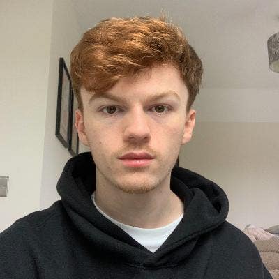 Professional Male seeks a single or double room Main Photo