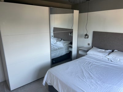 Double room available in house Main Photo