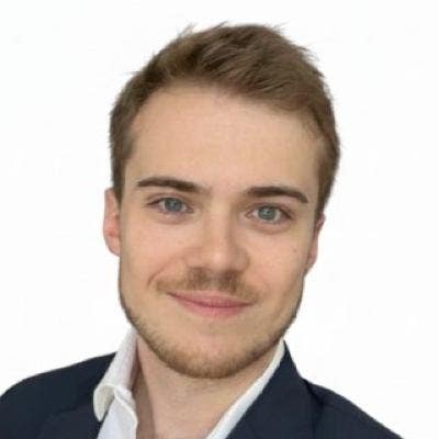 I am a professional male aged 27. I am lookin... Main Photo