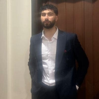 Professional Male seeks a single or double room Main Photo