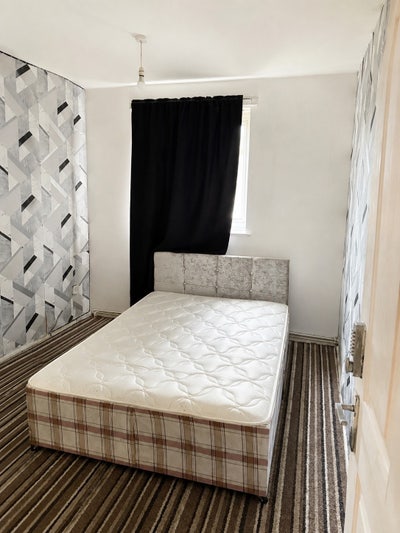 Double room to rent- All Bills included  Main Photo