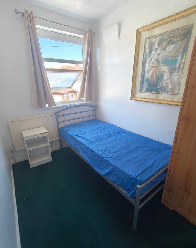 Single room Main Photo