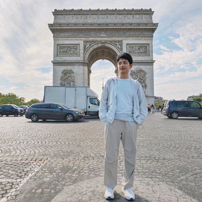 Postgraduate student looking for a 2-month room Main Photo
