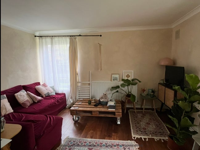 One bed apartment - short term let Oct-Dec Main Photo