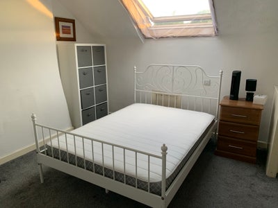 Lovely spacious attic room.  Main Photo