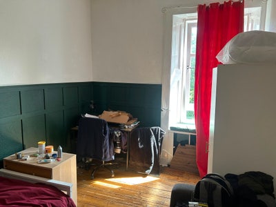 Room in Woodlands  Main Photo