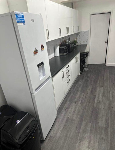 Double Room to rent Main Photo