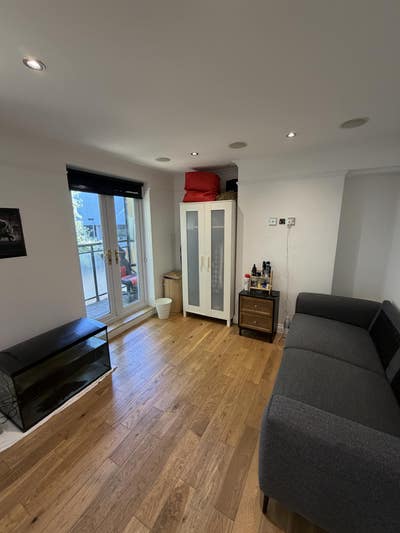  Double Room for Rent in Edgware Road Main Photo