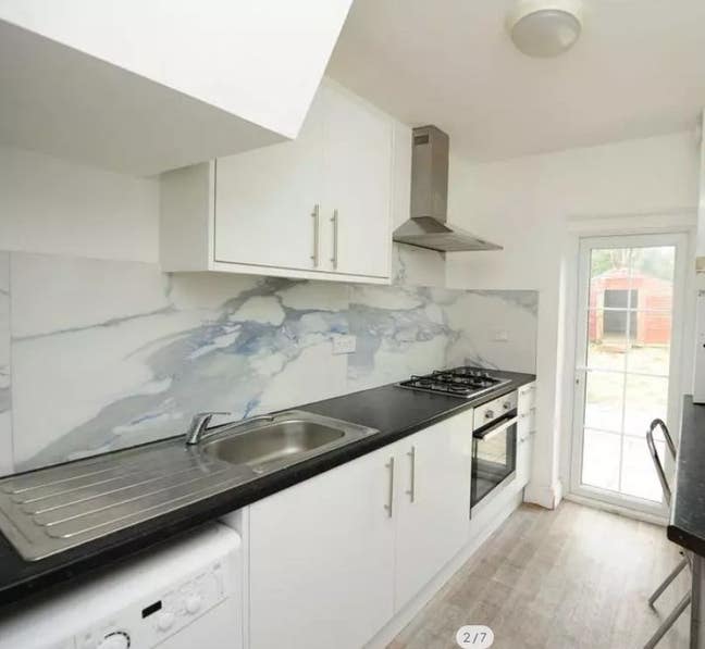 1 double room and one box room available Main Photo