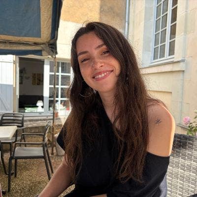 Looking for a room (double or single) Main Photo