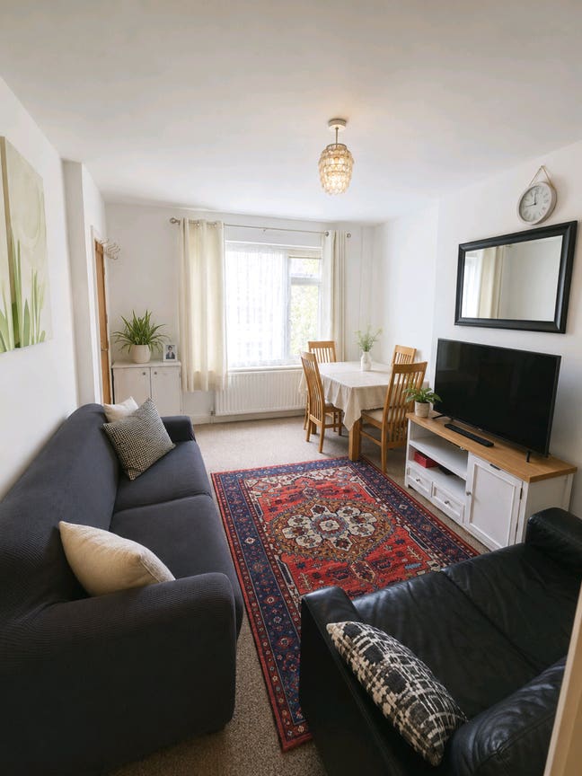  Furnished room, 2 min walk from QMC, 10min to Uni Main Photo