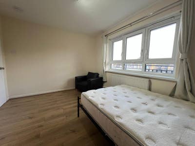 Amazing Room in West Kensington Main Photo