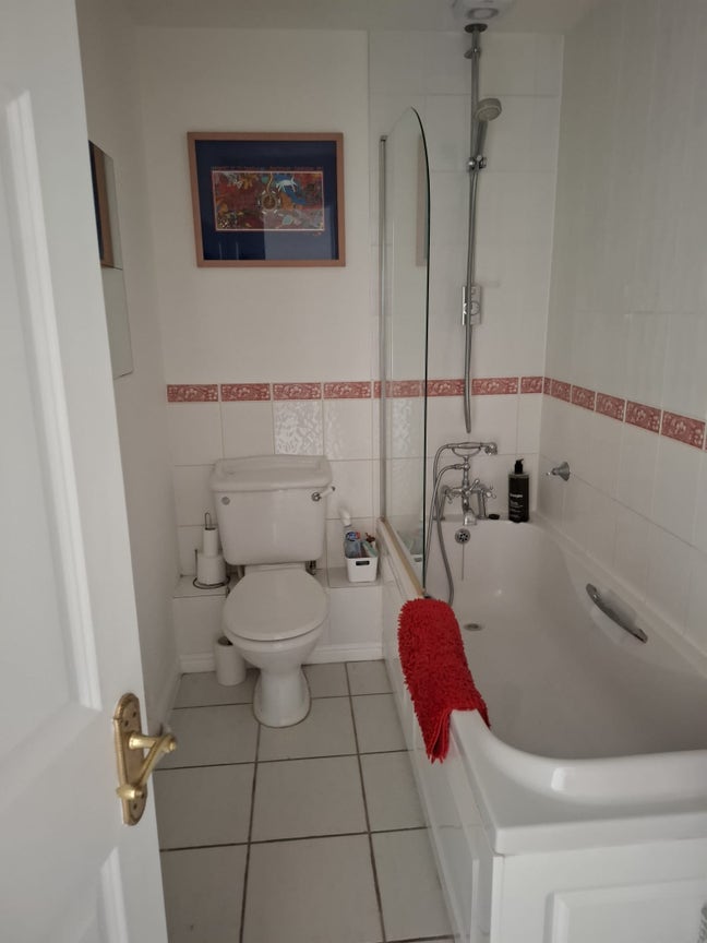 Beautiful double room monday to friday  Main Photo
