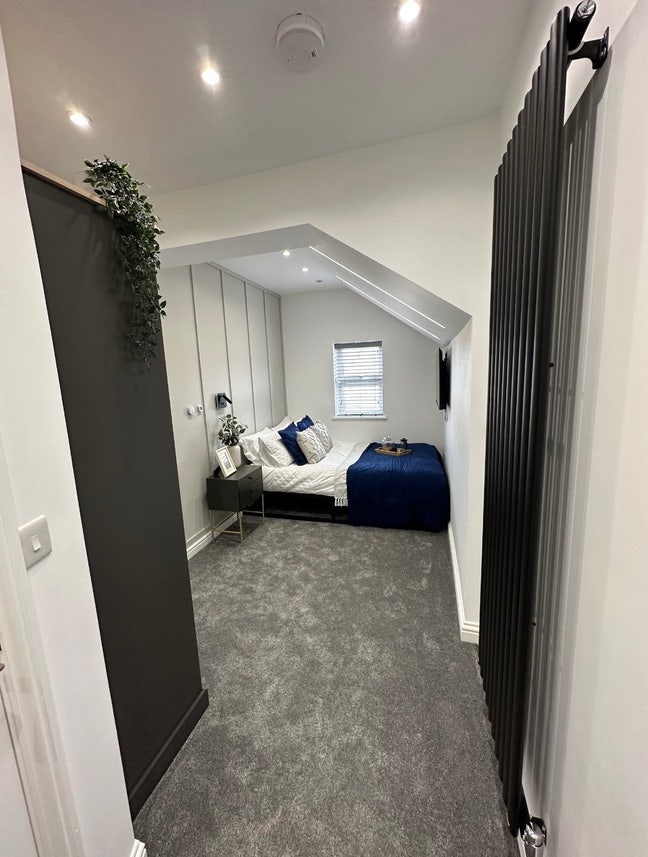 Newly Renovated Double En-Suite Room in Kettering Main Photo