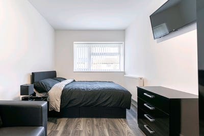 Lux Double, Town Centre, Ensuite, Tv, Sofa, Garden Main Photo
