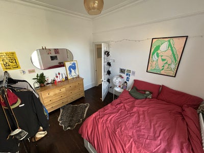 Lovely double bedroom with patio in Finsbury Park Main Photo