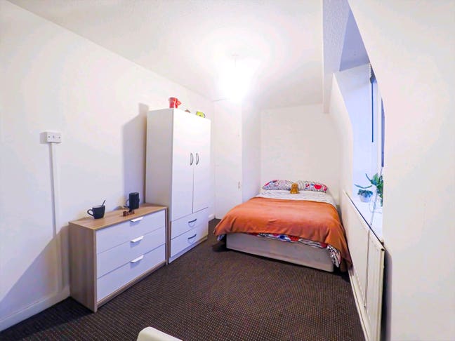 Elephant and Castle/Kennington*3Beds Apartment! Main Photo