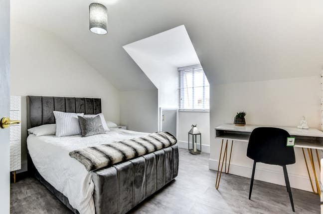 5 Rooms Available - Aldwick Location - Immaculate  Main Photo
