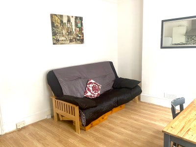 Shared accommodation  Main Photo