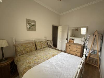 Lovely Double Room in Grade II Listed House Main Photo