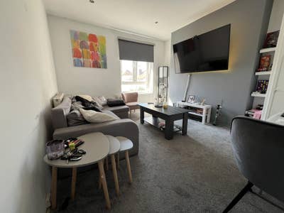 Double Bed Flat near Woolwich Arsenal || Incl Bill Main Photo