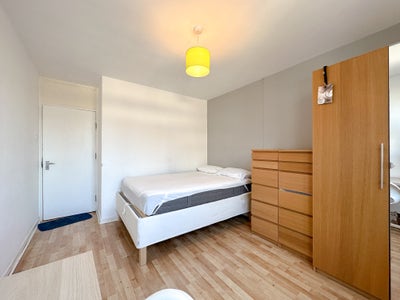 ✨ Bright & Stylish Single Room in Old Street/Angel Main Photo