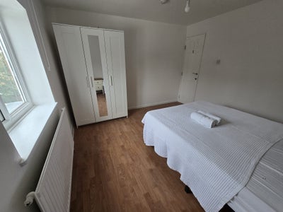 Exccellent near Templars Square located house Main Photo
