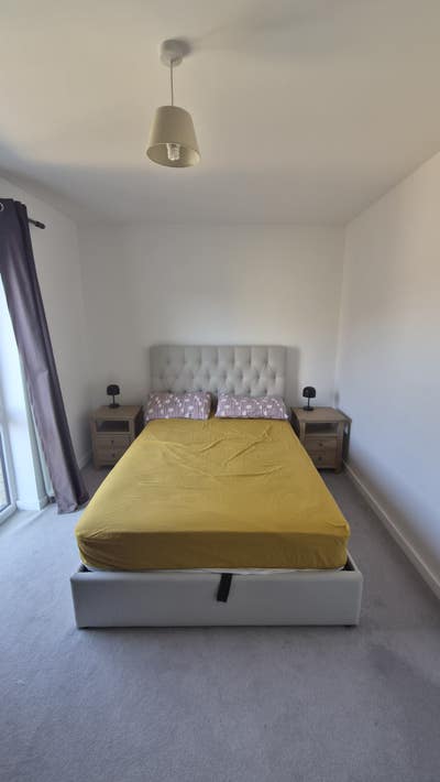 Bright & Spacious Double Room – Bills Included Main Photo