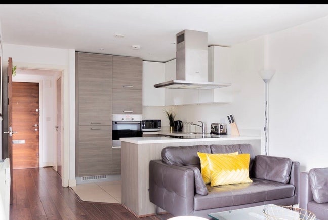 Luxury Skyline Property In West London Main Photo