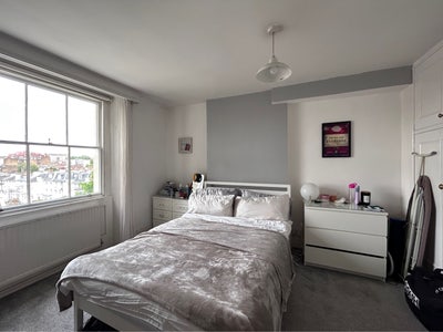 Large room in Kensington w/ 3 communal gardens  Main Photo