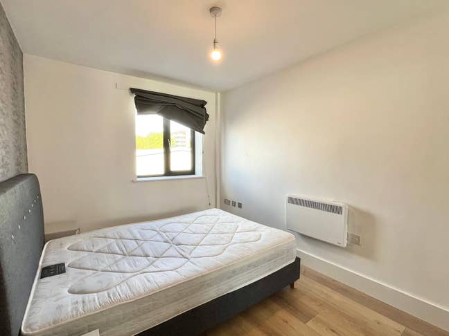 Stylish & Modern Double Room - Bills Included Main Photo
