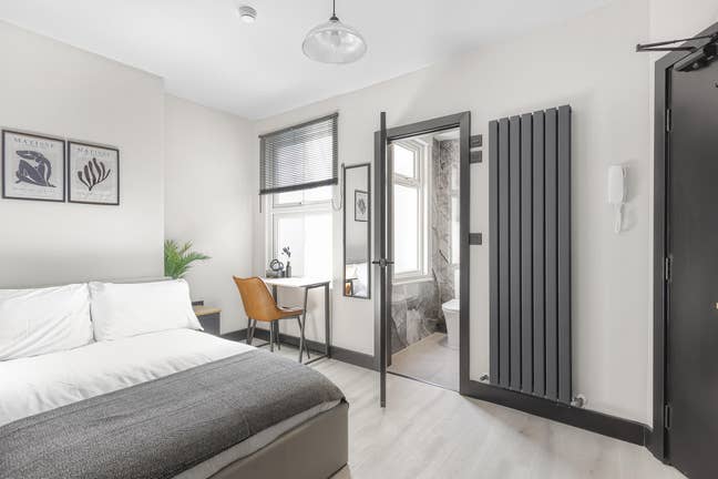Stylish New Ensuite Double Near Richmond Bridge Main Photo