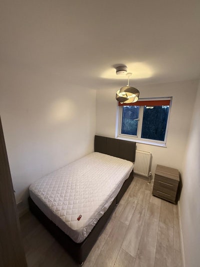 Thetford Double Room Near Two Sisters  Main Photo