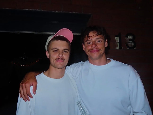 Two Aussies  Looking for a Manchester House Share Main Photo