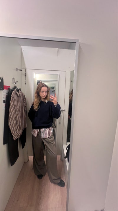 Mature student seeking house share  Main Photo