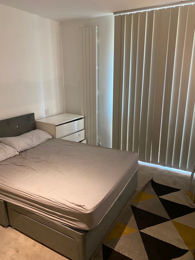     Furnished Room Available to Rent Main Photo