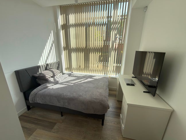 En-Suite Room in Spacious 2Bed/2Bath Flat Sept Main Photo