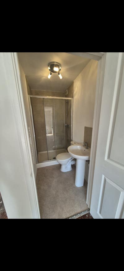 Large double room  Main Photo
