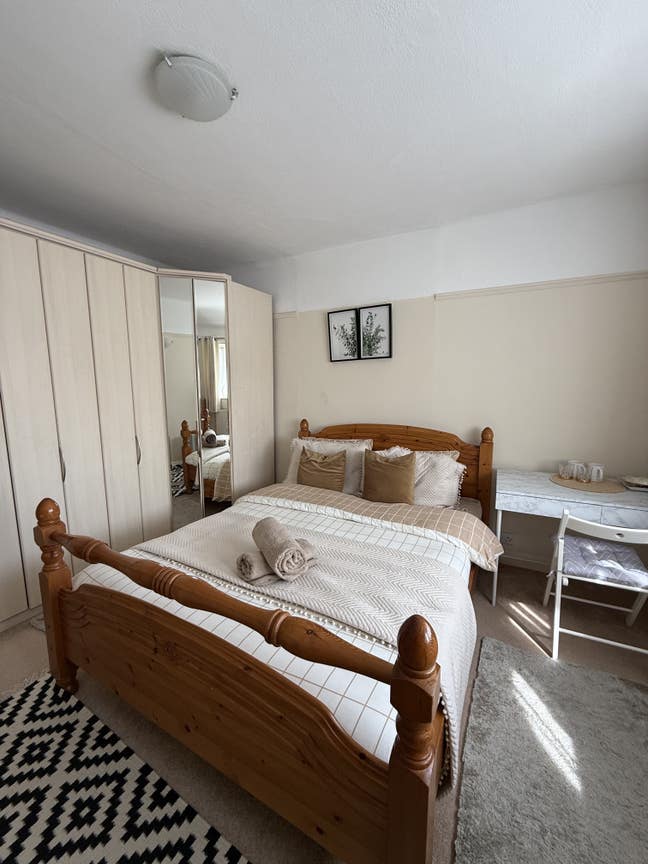 King room in Wembley for rent Main Photo