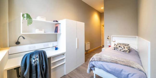 Single ensuite available for postgraduate  Main Photo