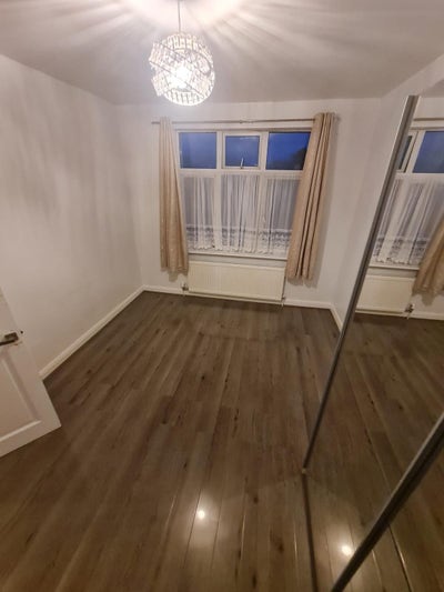 Room for Rent Main Photo
