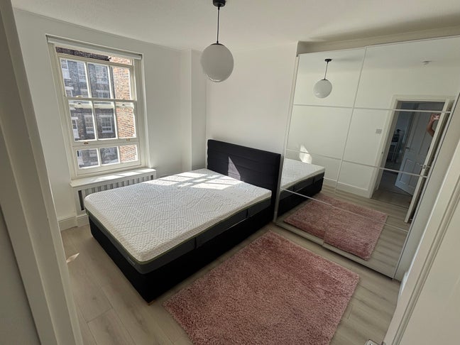 Luxury Double Bedroom King’s Cross  Main Photo