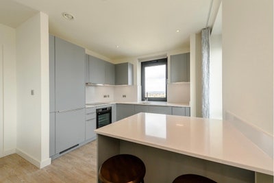 1 sharing space available in Quintain living  Main Photo
