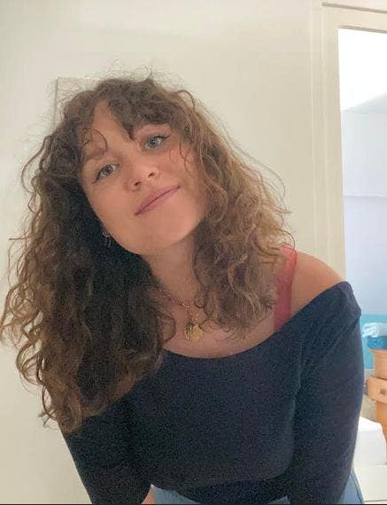 Hi my name is Jeanne. I am French and I'm 24 ... Main Photo