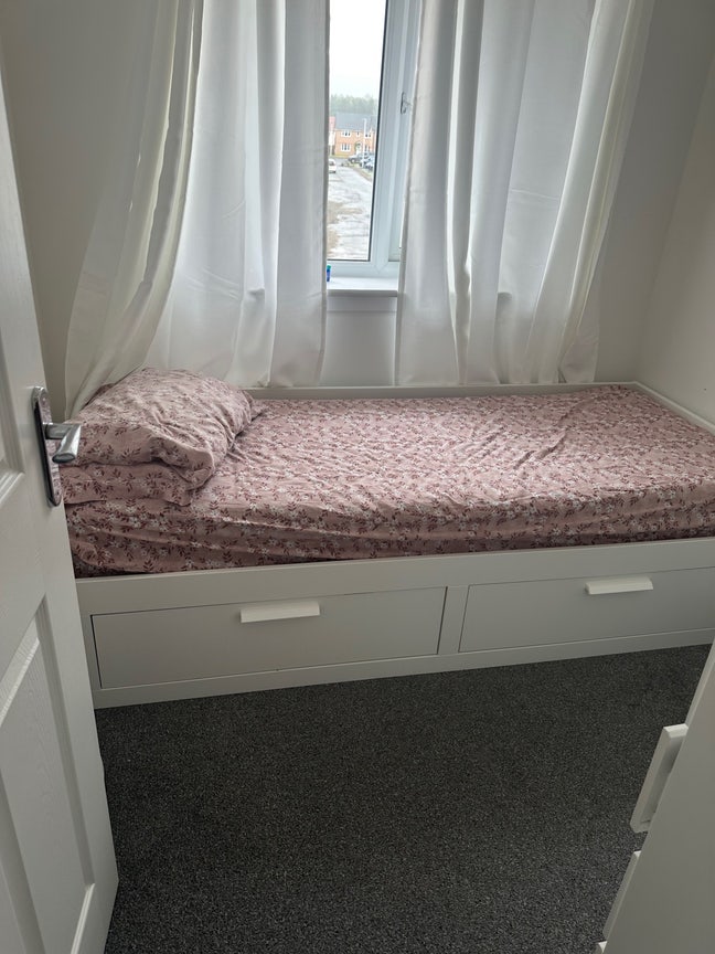 Single Room  Main Photo