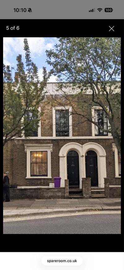 Lovely Bethnal Green/Victoria Park Town House  Main Photo